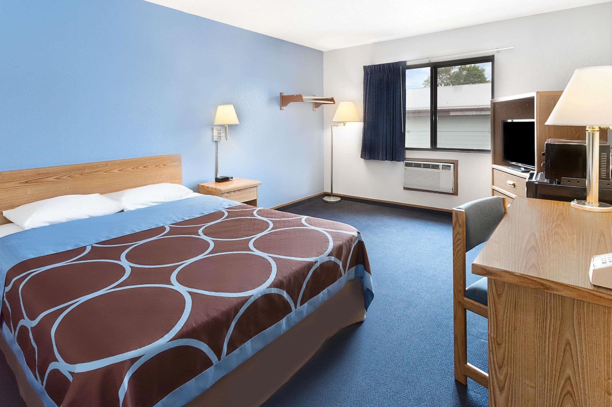 Hotel Super 8 By Wyndham Clinton Zewnętrze zdjęcie