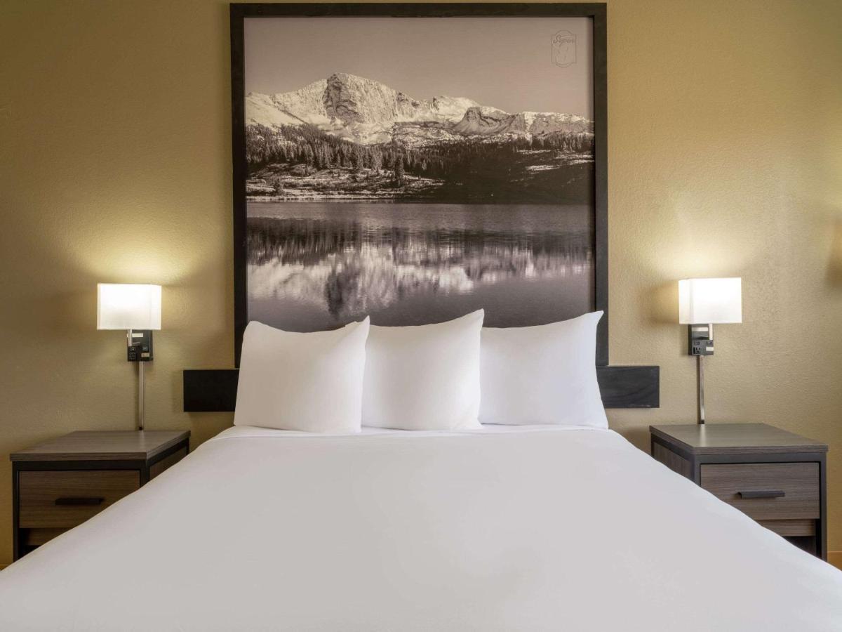 Hotel Super 8 By Wyndham Clinton Zewnętrze zdjęcie