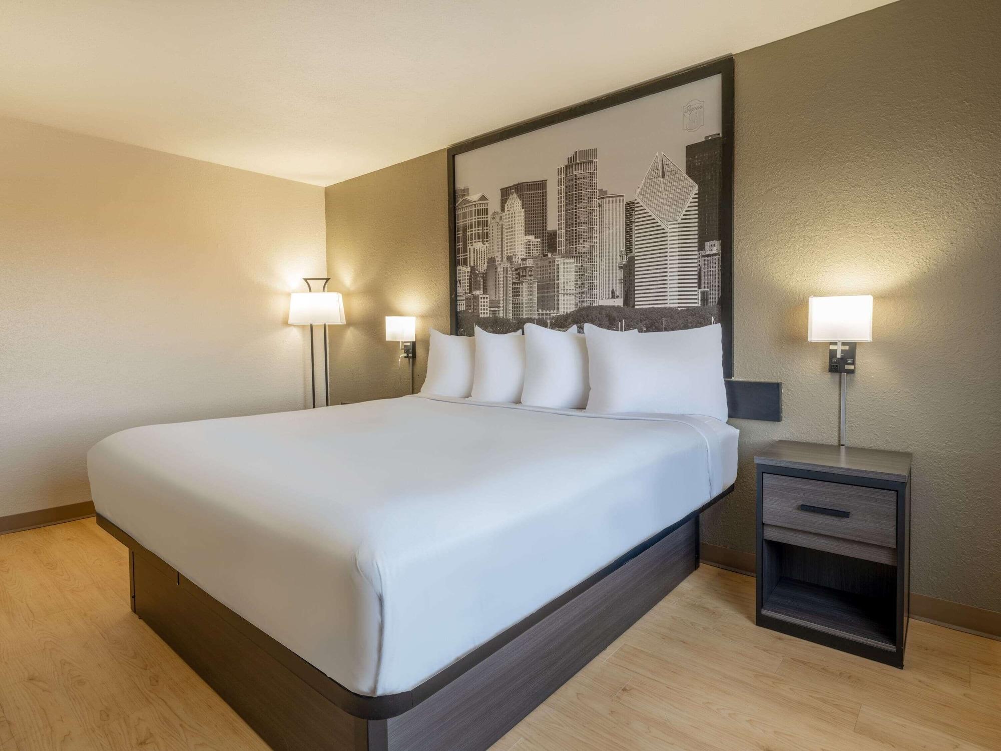 Hotel Super 8 By Wyndham Clinton Zewnętrze zdjęcie